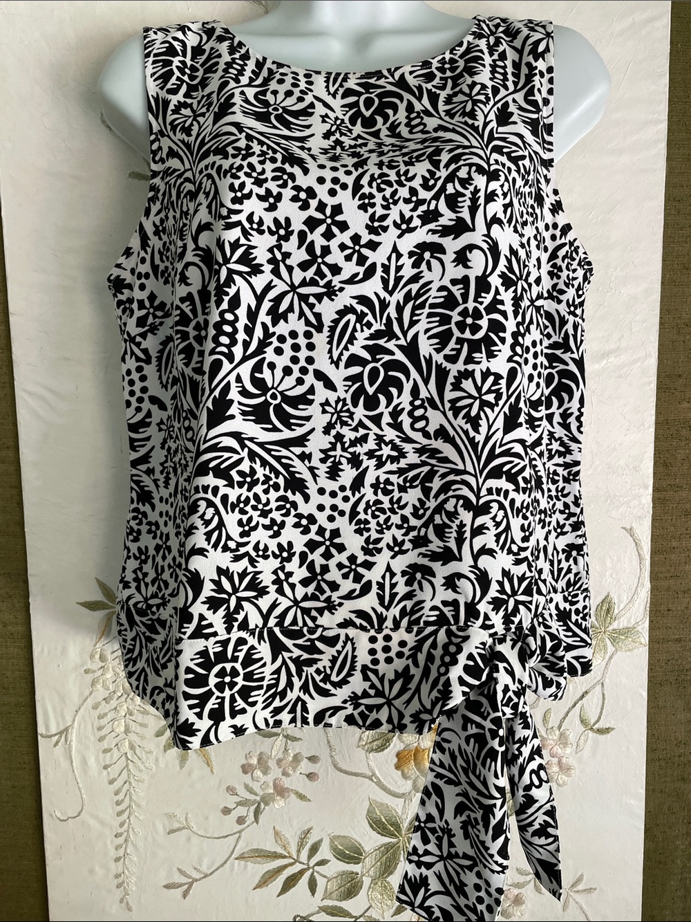 Black White Talbots blouse Petite Medium